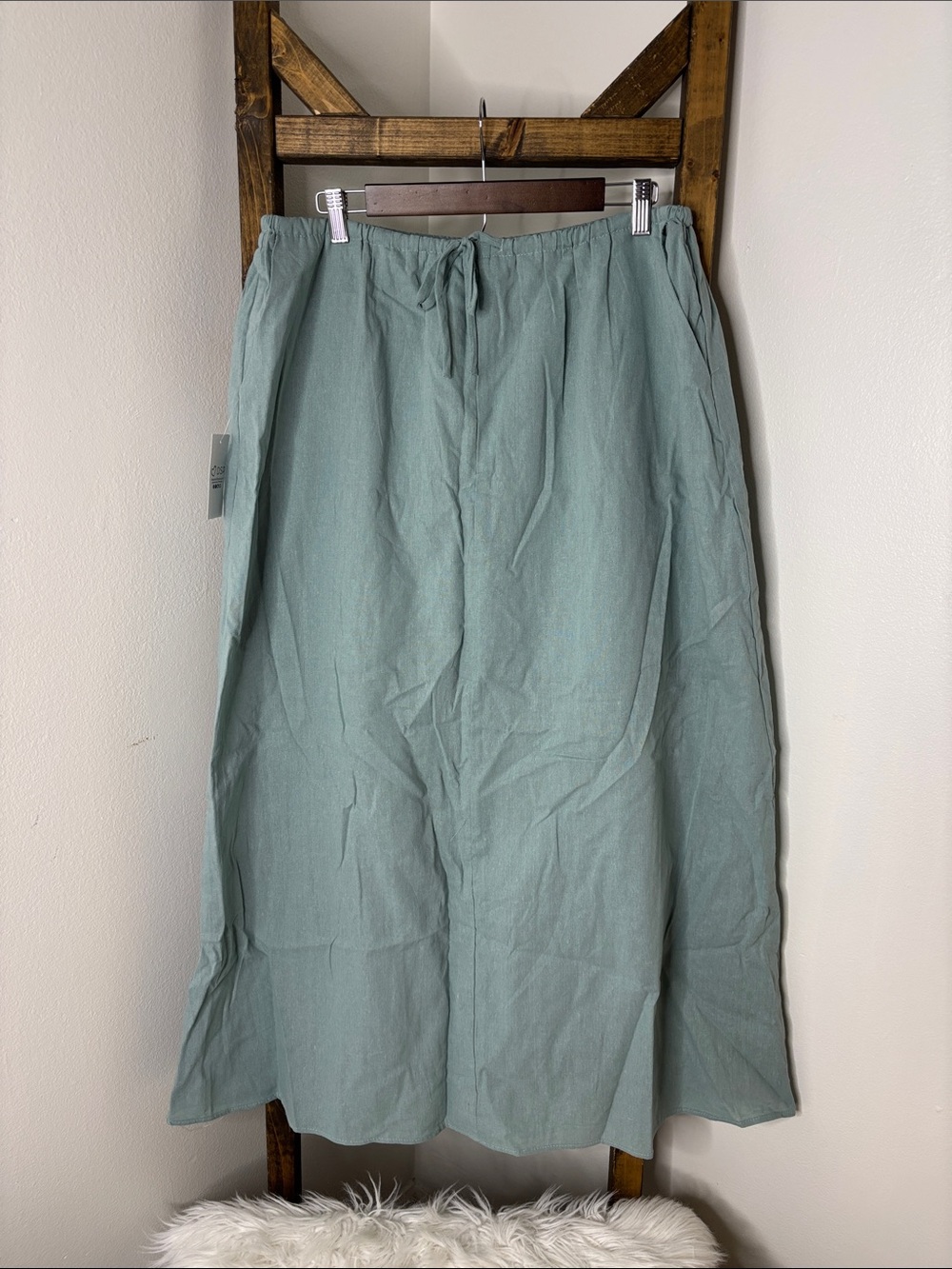 HYFVE Maxi Skirt in Sage Green Size L